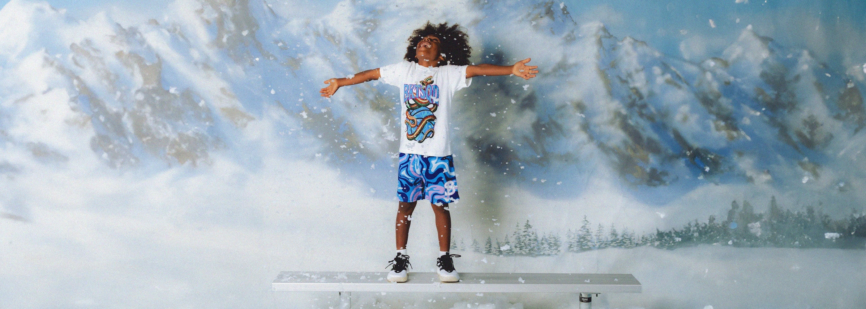 HOLIDAY TIP-OFF SALE