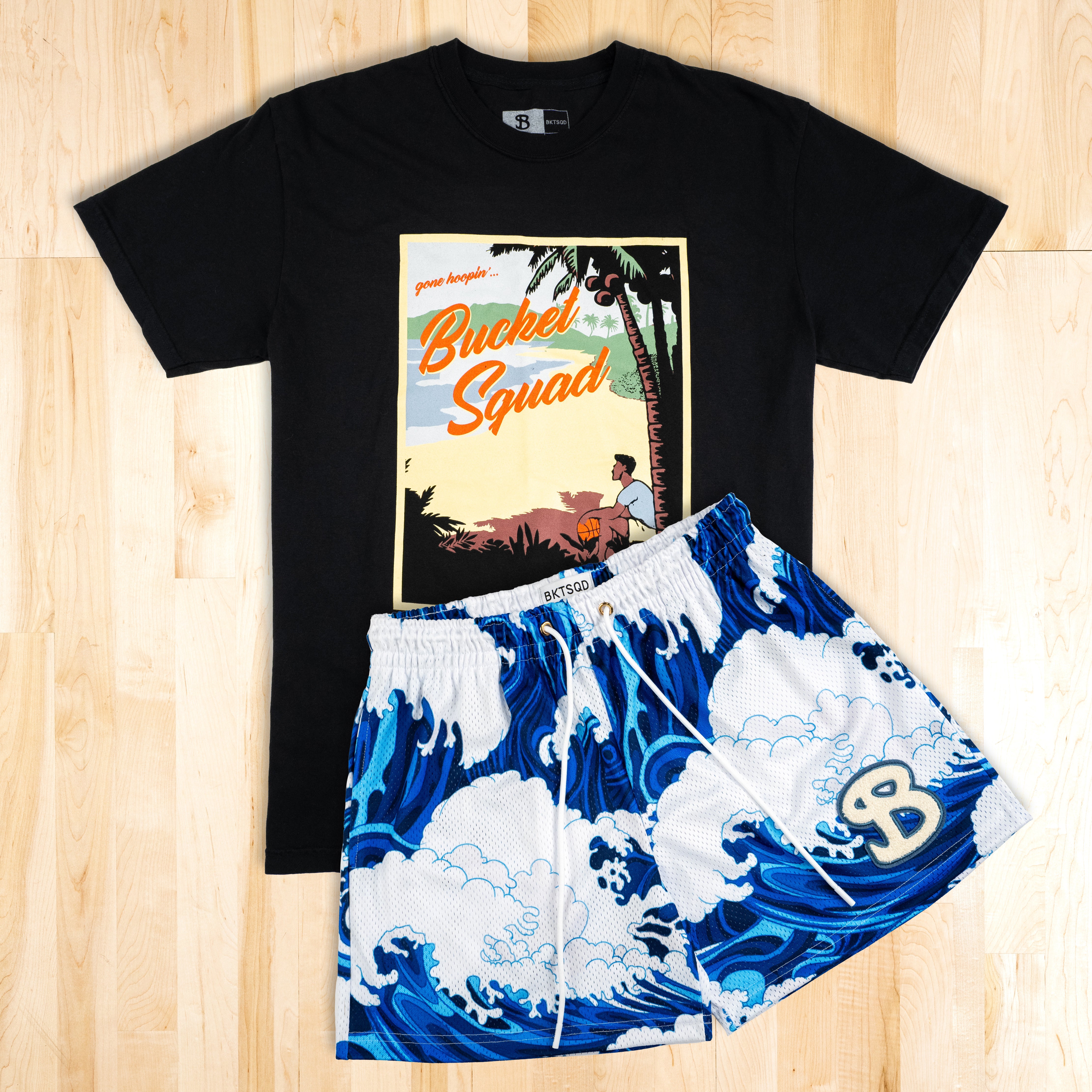 VACATION TEE - POSTCARD