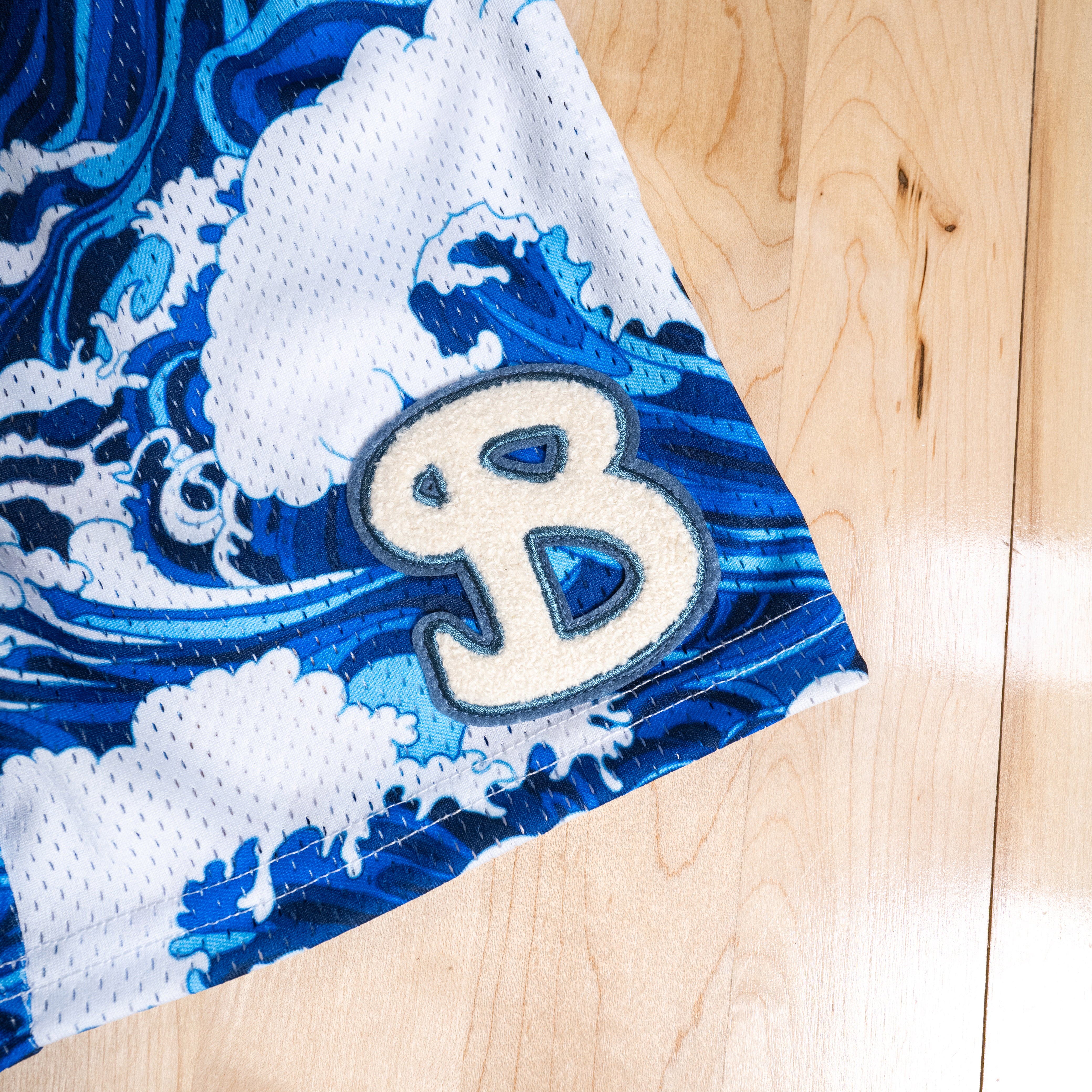 VACATION YOUTH SHORTS WAVES