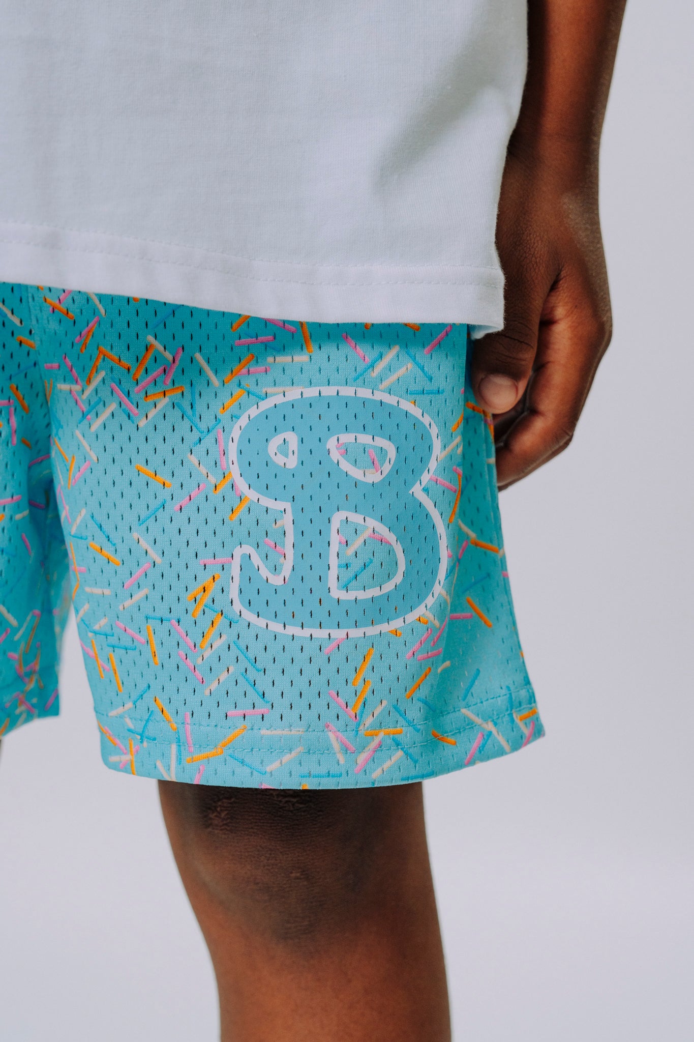 SPRINKLE YOUTH SHORTS