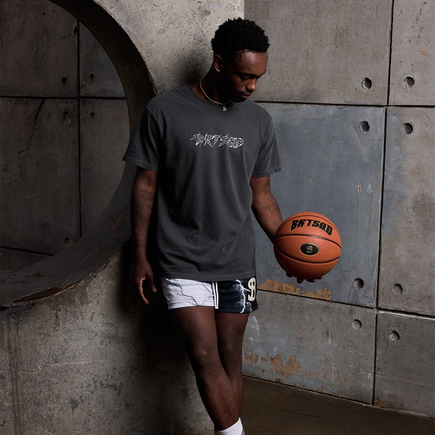 SPLIT VOLTAGE YOUTH SHORTS