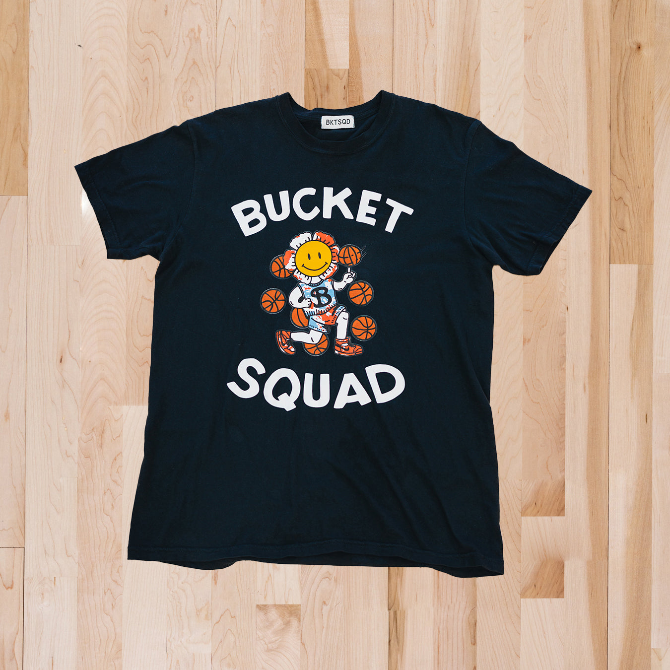 TIE-DYE Heat Vice City Buckets Butler T-Shirt Adult Black