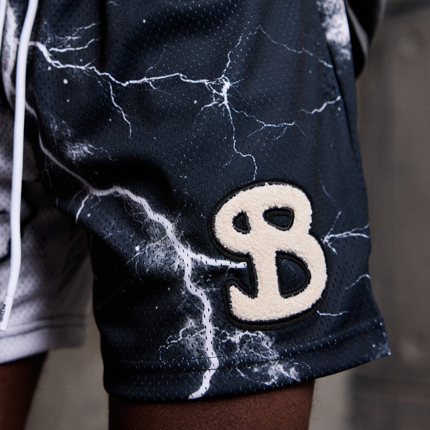 SPLIT VOLTAGE YOUTH SHORTS