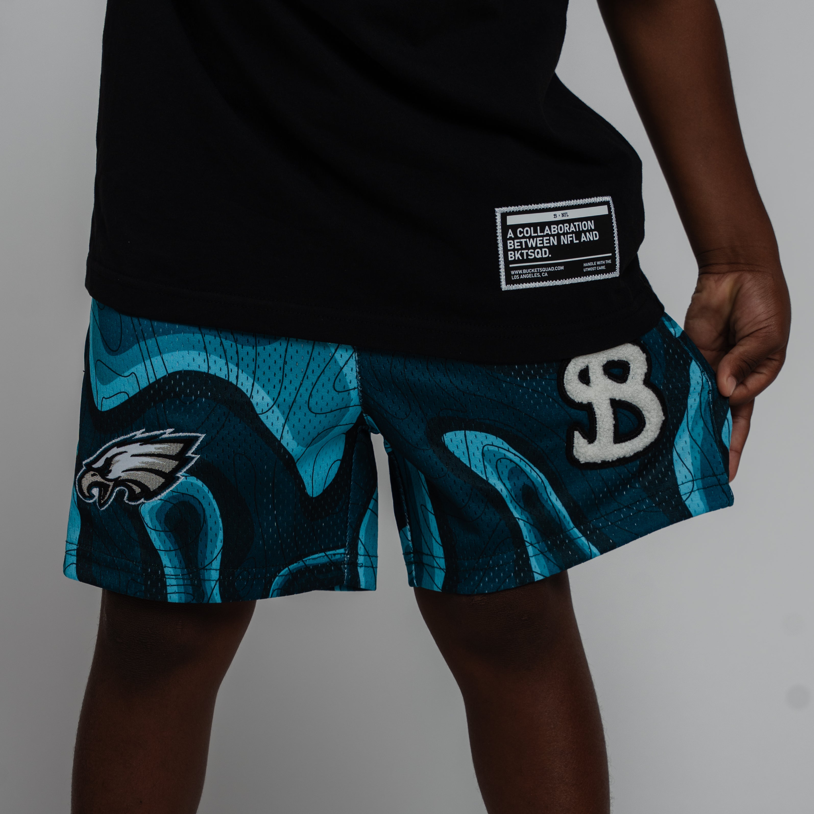PHILADELPHIA EAGLES NFL YOUTH WEATHERMAN SHORTS