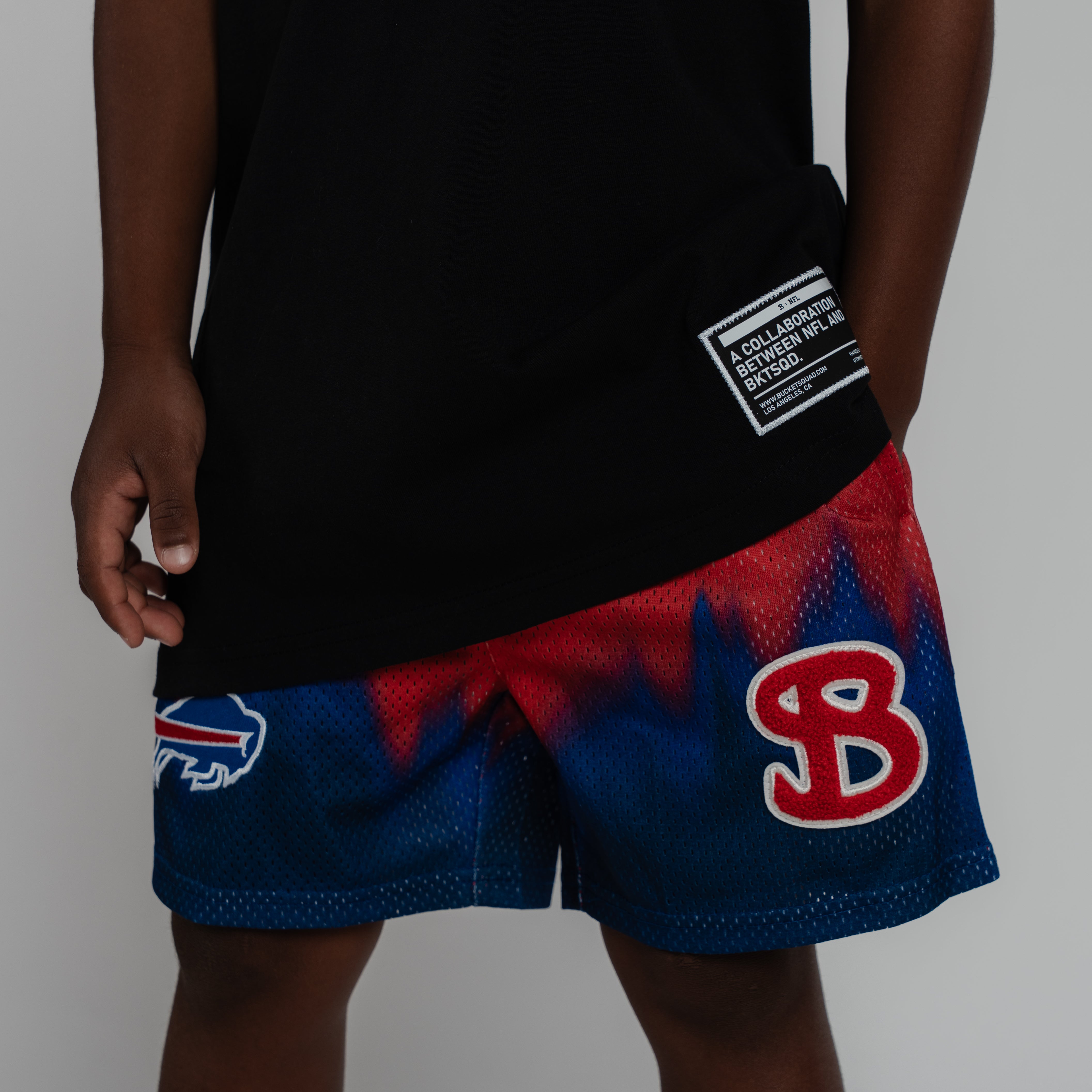BUFFALO BILLS NFL YOUTH GRADIENT SHORTS