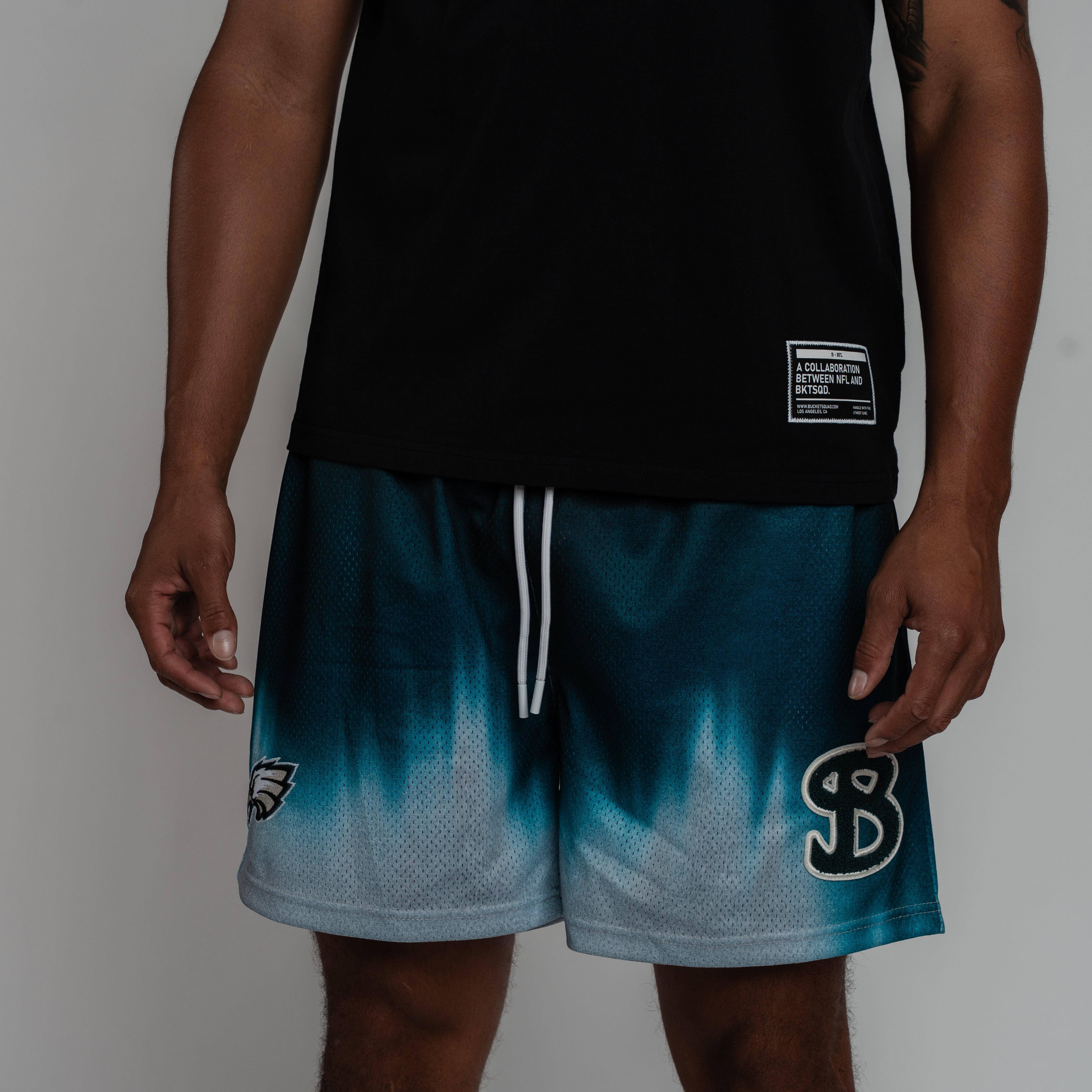 PHILADELPHIA EAGLES NFL GRADIENT SHORTS