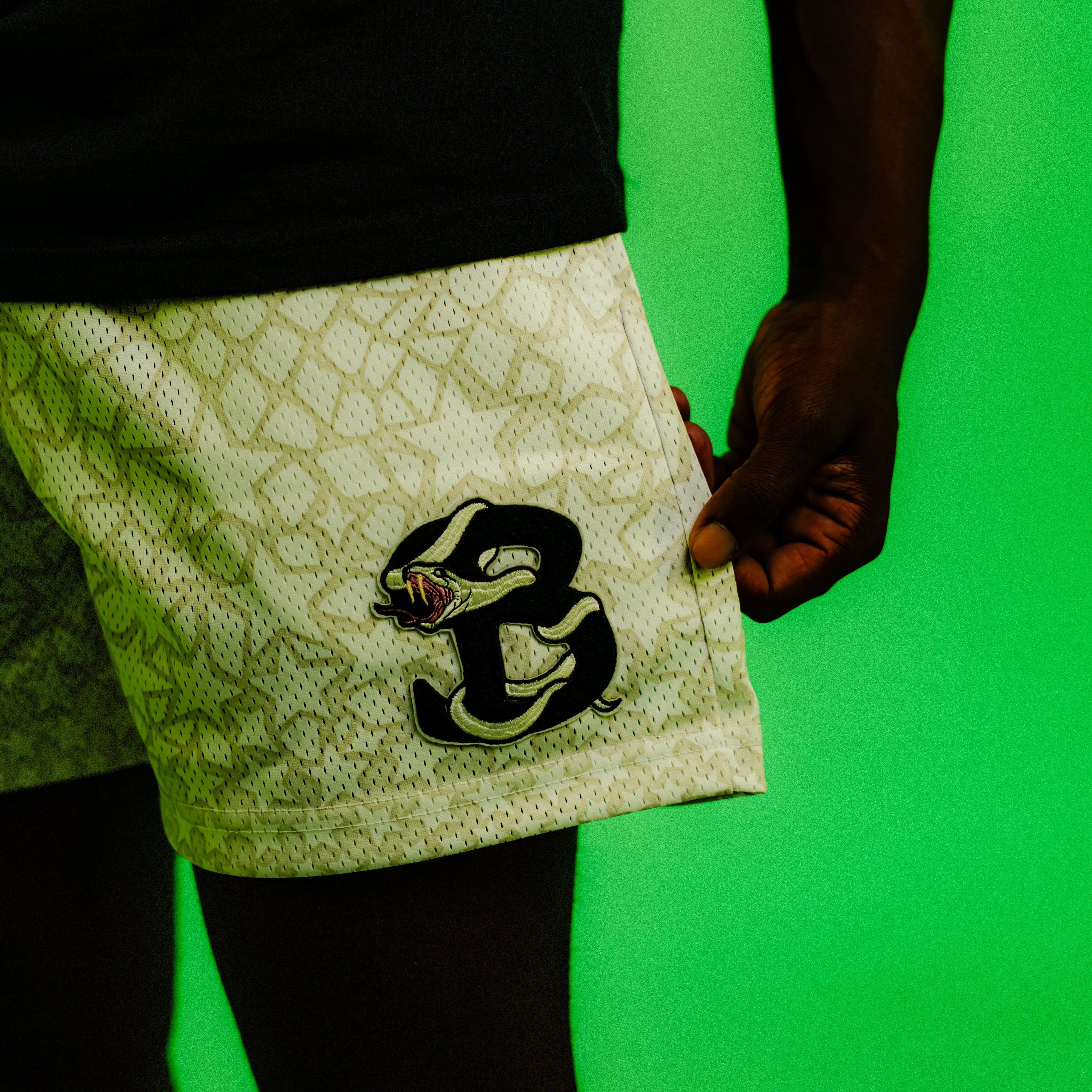 WHITE VIPER SHORTS