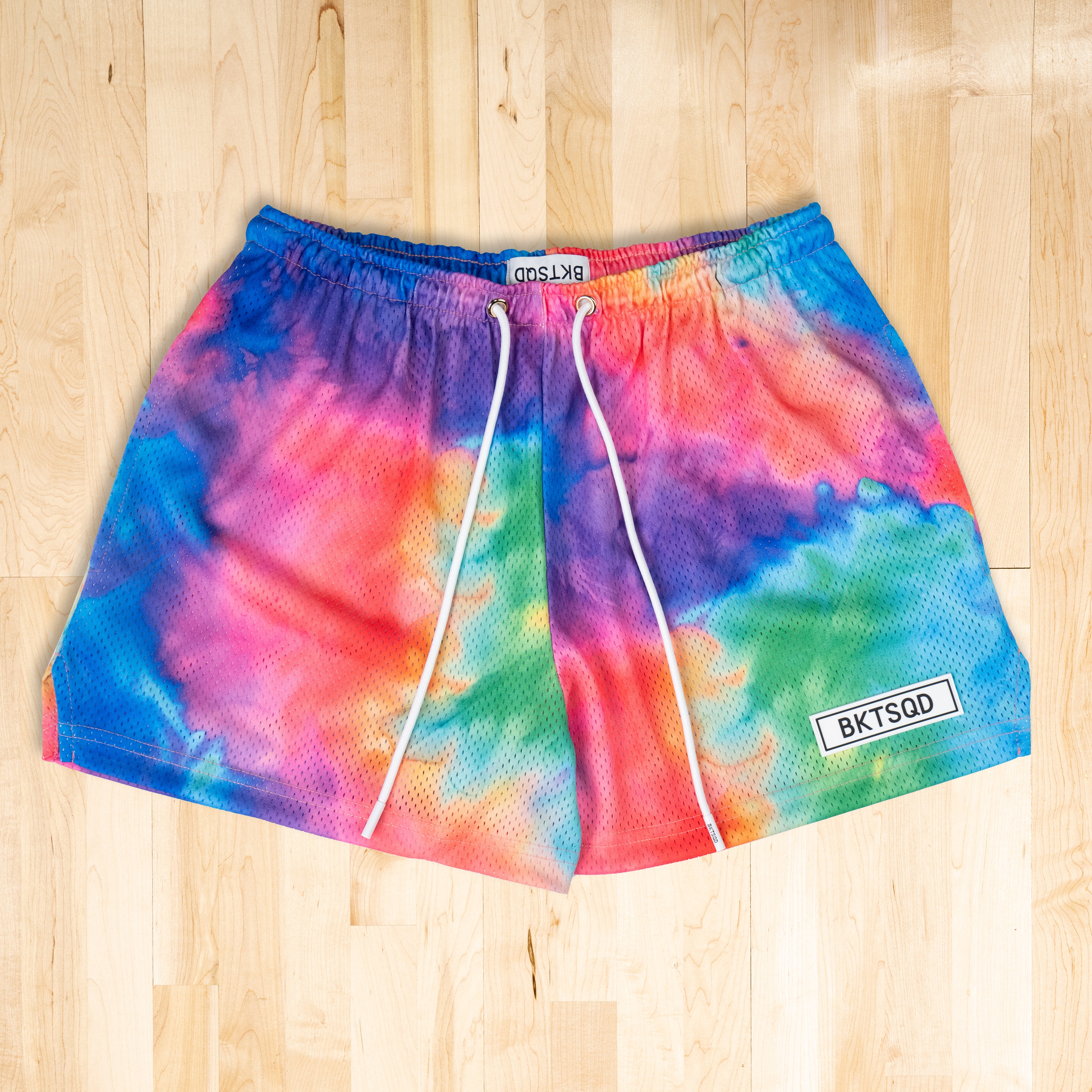 WOMEN’S DREAMY TIE DYE SHORTS