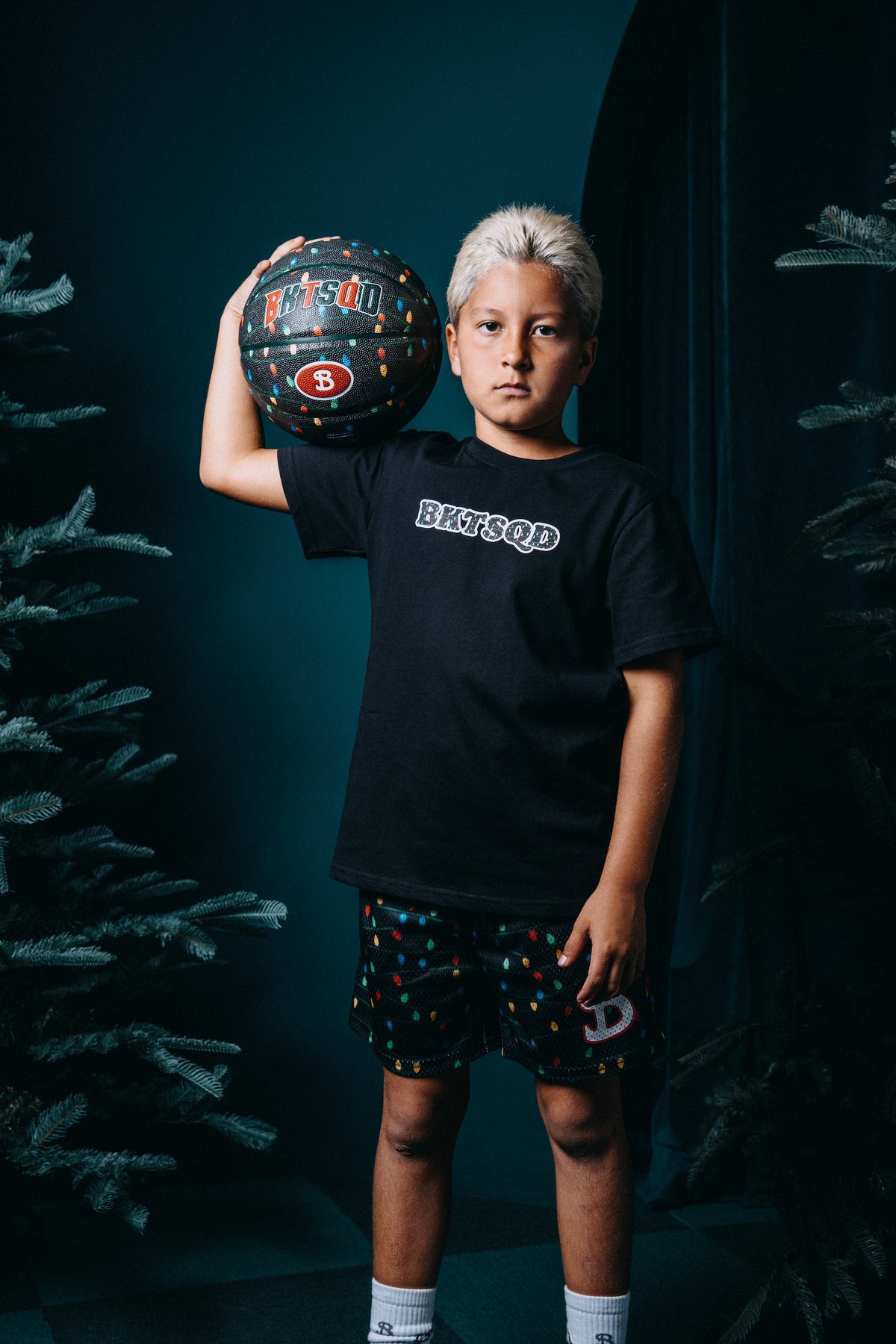 YOUTH LIGHTS TEE