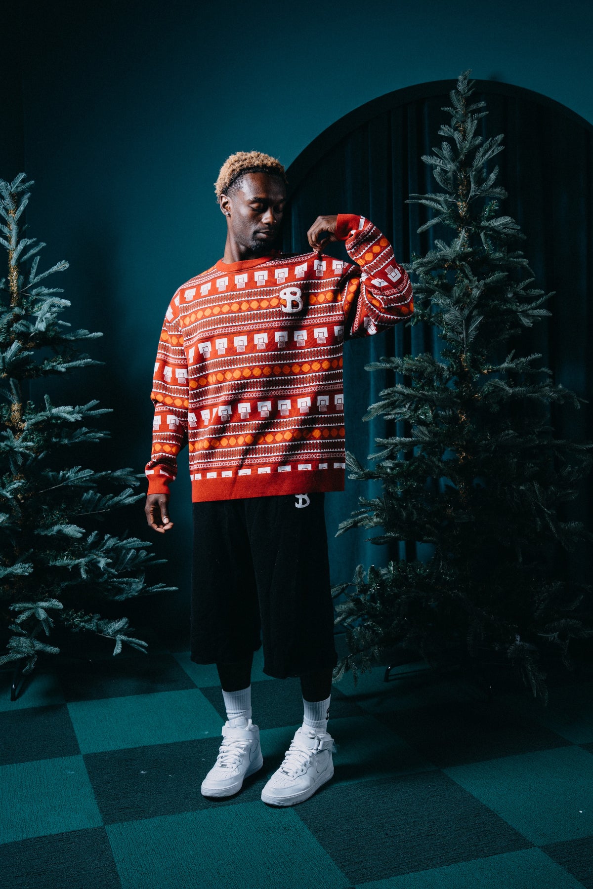 KNITTED HOOP SWEATER