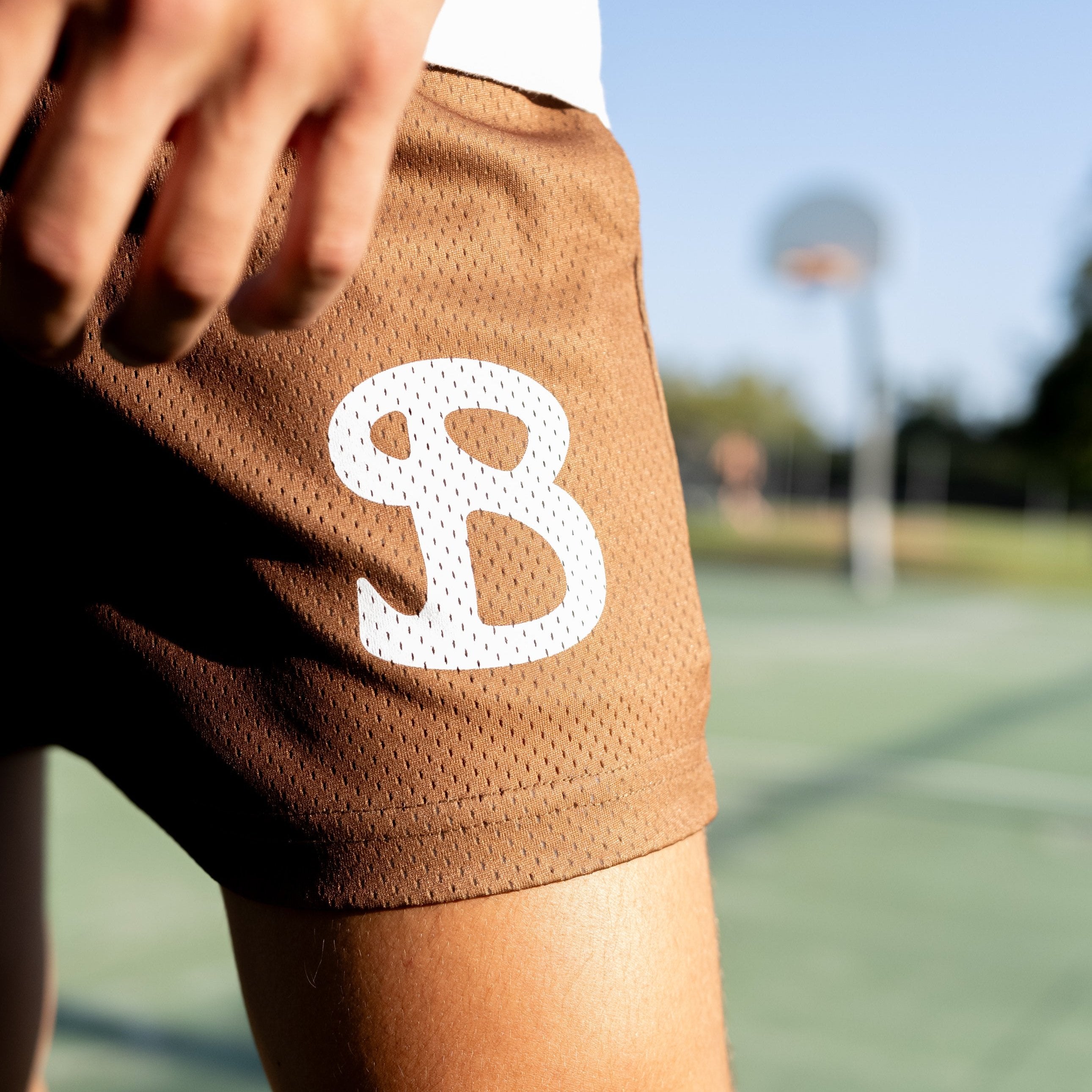 MAPLE BROWN SOLID SHORTS