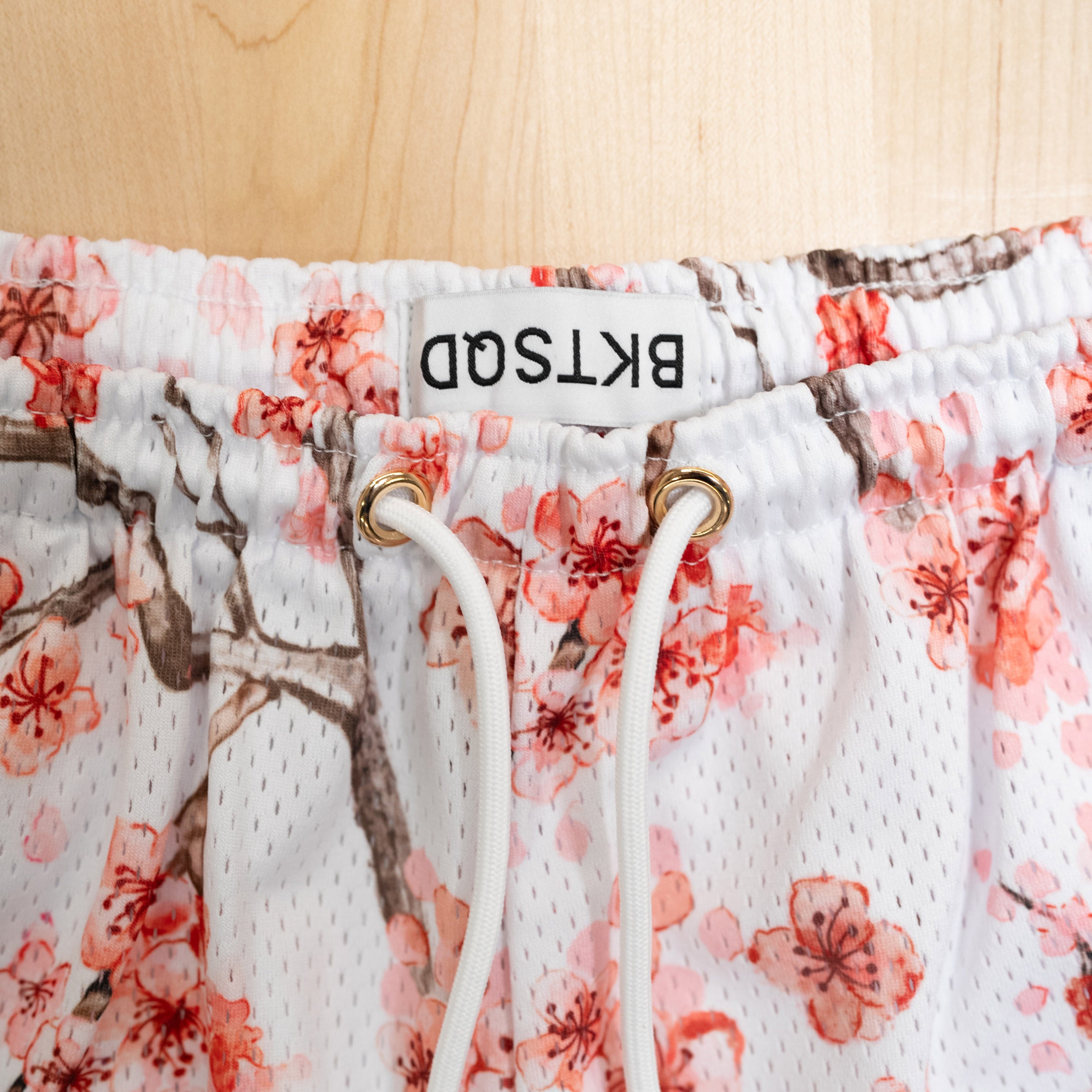 WOMEN’S WHITE CHERRY BLOSSOM SHORTS