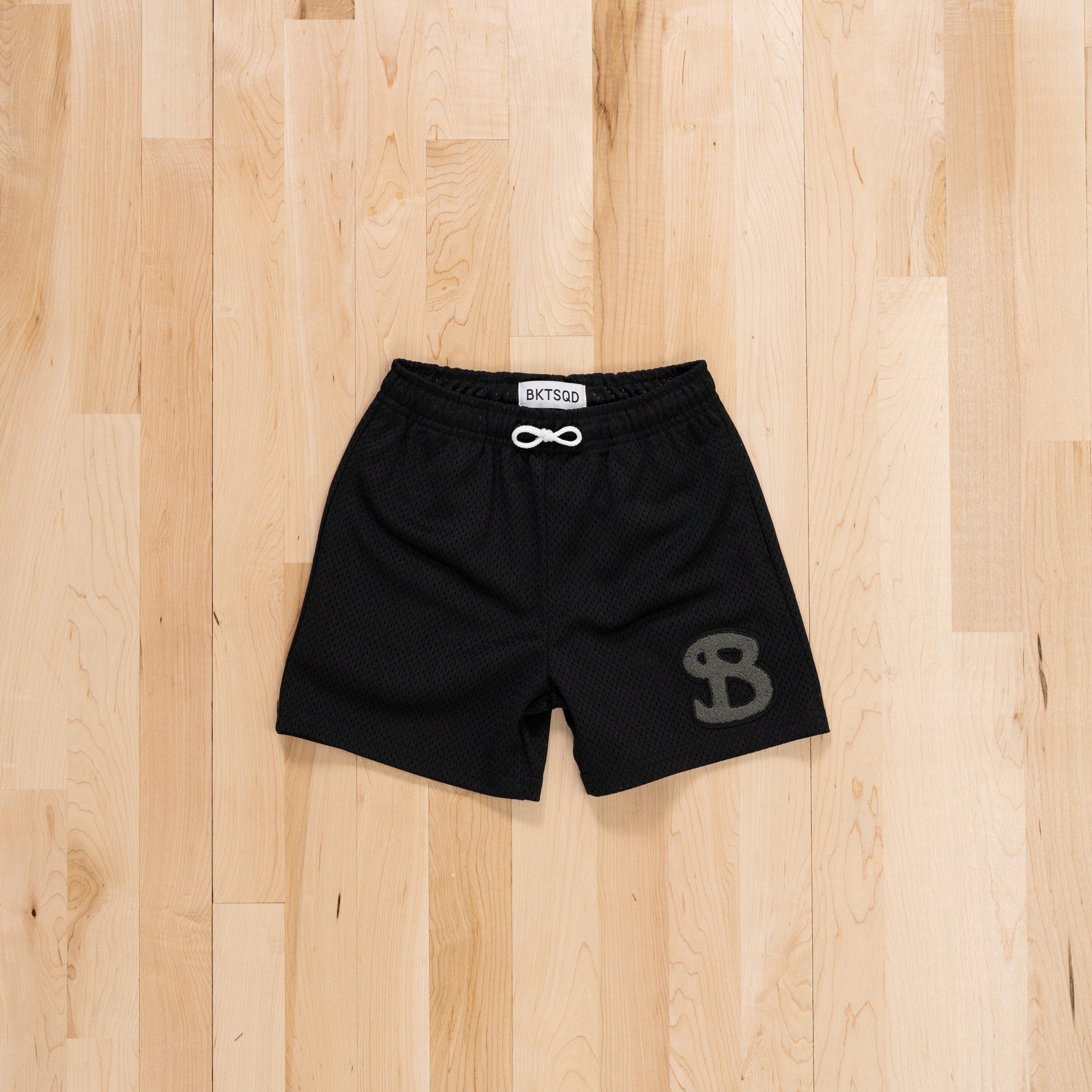 CLASSIC CHENILLE YOUTH SHORTS - BLACK