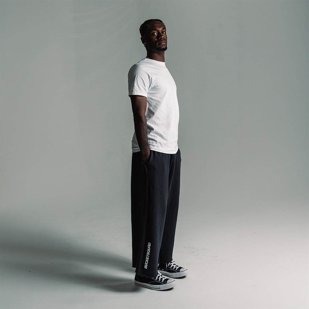 CORE CUTOFF SWEATPANTS - BLACK