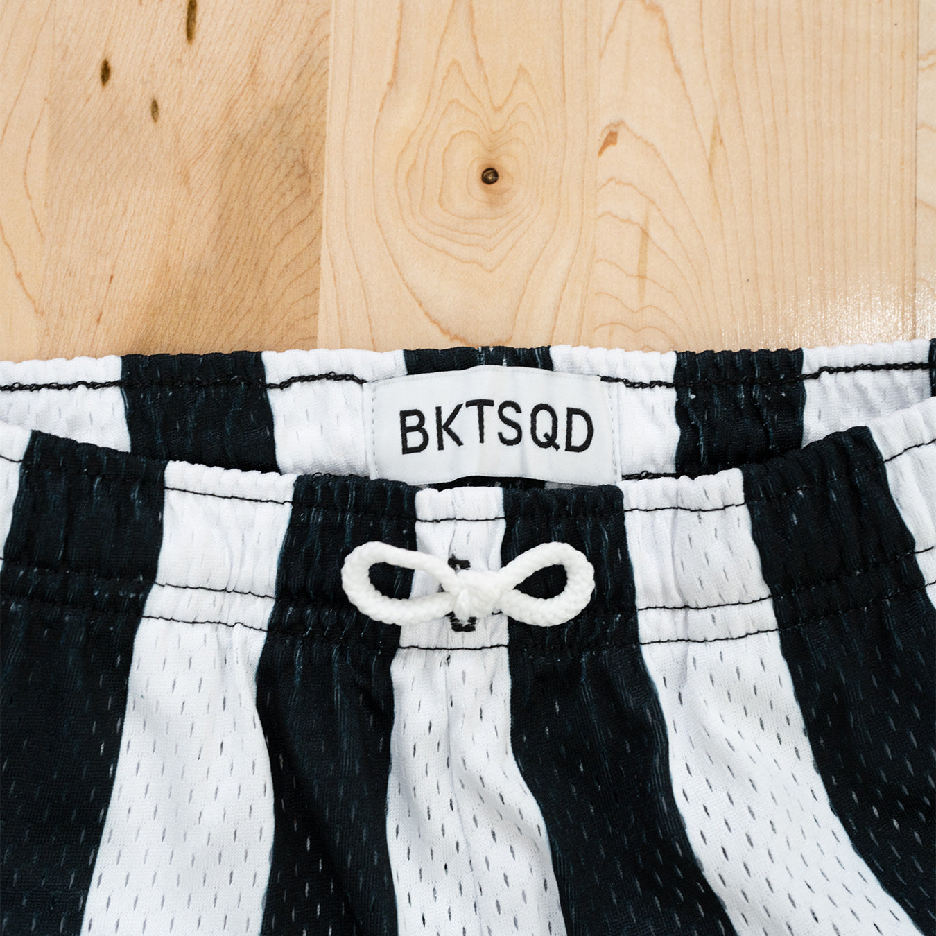 HALLOWEEN WHITE NOISE YOUTH SHORTS